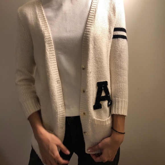Abercrombie and Fitch knit sweater - Picture 1 of 3